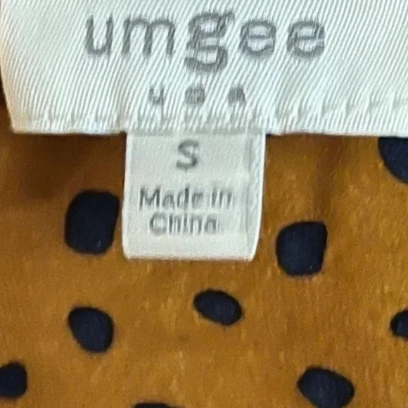 Umgee Rust V-Neck Ruffled Blouse Size Small - Picture 3 of 4